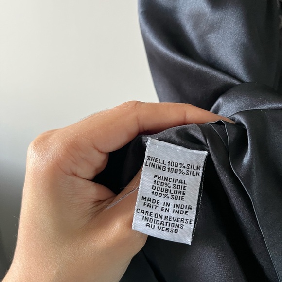 Anthropologie Mint’ Jodi Arnold 100% Silk Black Embellished Blouse - Size 4 - Picture 7 of 12